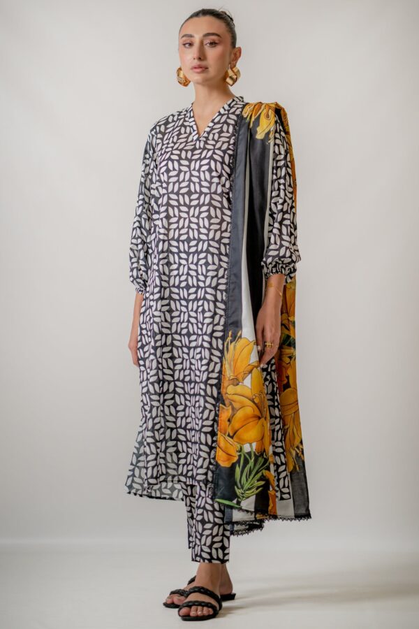 EGO Printed Lawn Suit 3Pc - Image 2