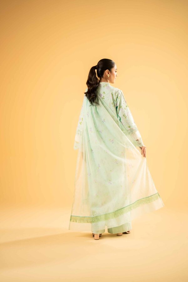 NISHATLINEN Chicken Kari Lawn Suit 3pc - Image 4